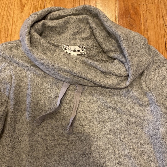 Very soft cowl neck pullover - Picture 2 of 4